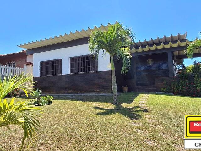 #4 - Casa para Venda em Araruama - RJ - 1